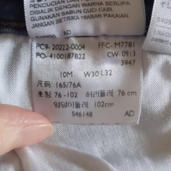 Levi's Jeans - Picture 3 of 5